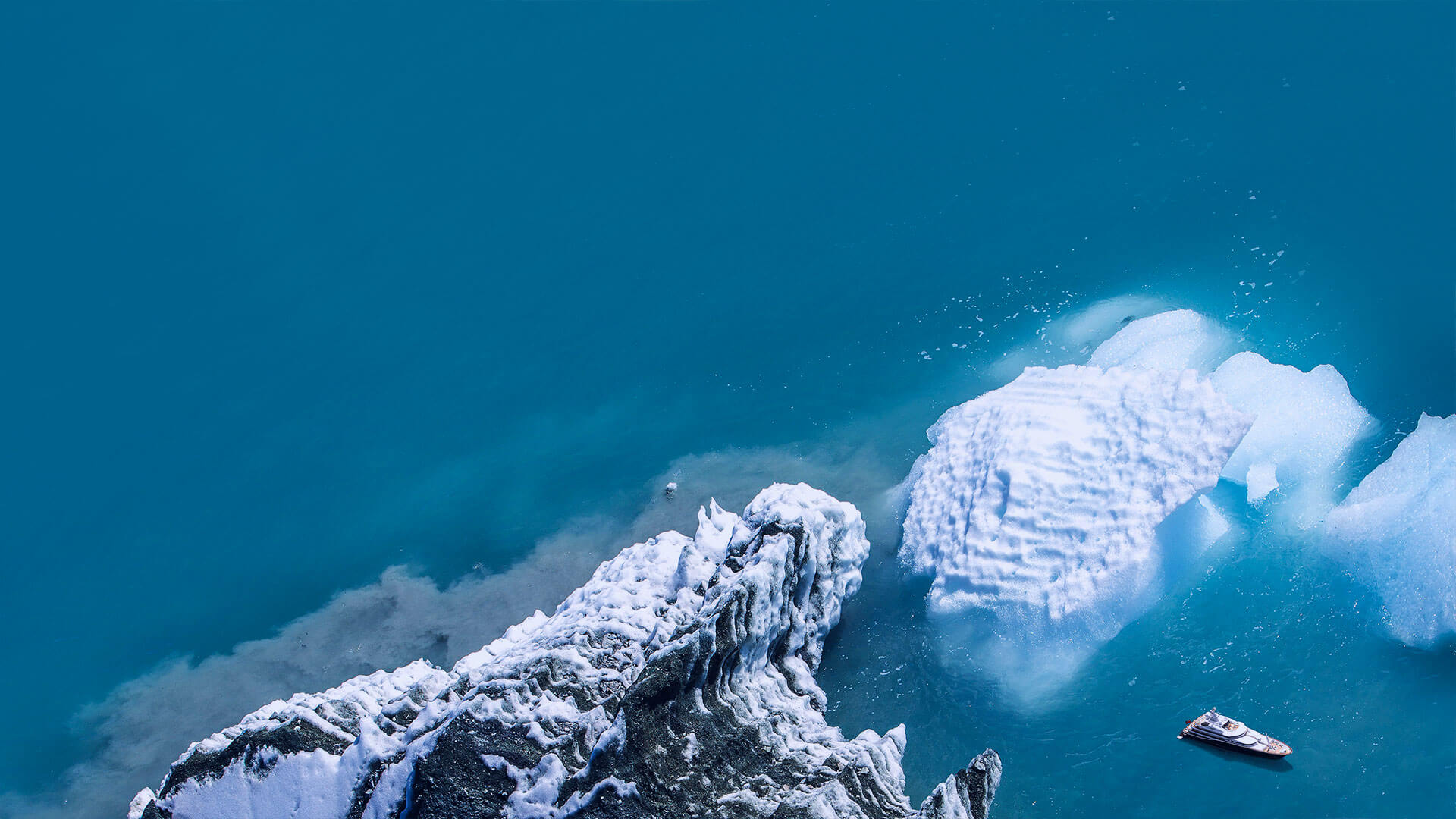 Picturesque location for travel destination 3